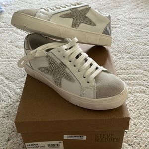 Steve Madden Rezume Rhinestone